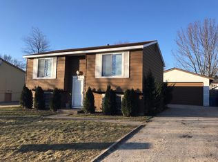 1384 Stamford Rd, Ypsilanti, MI 48198