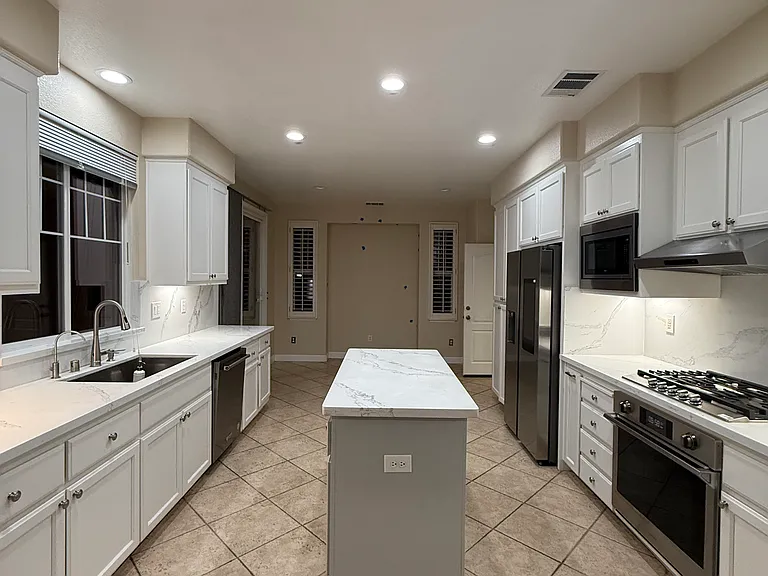 1513 Craiglee Way — Photo 5