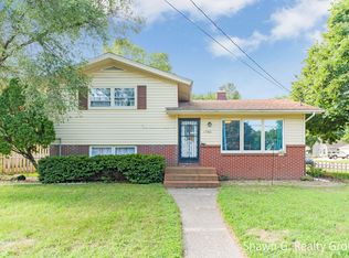 1760 Blanchard St SW, Wyoming, MI 49519