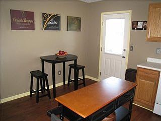 4th image of 3992 Eminence Ln