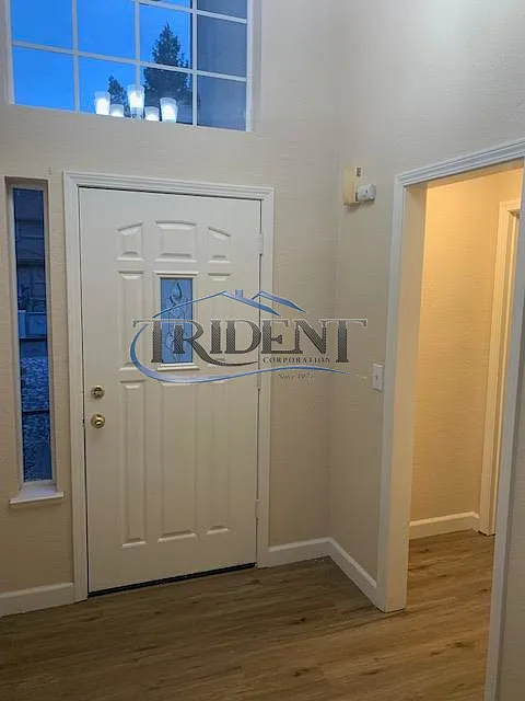 3 bed, 2.5 bath, $2,200 — Photo 2