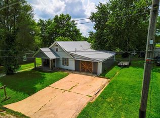 1105 N Darrell St, Mountain Grove, MO 65711