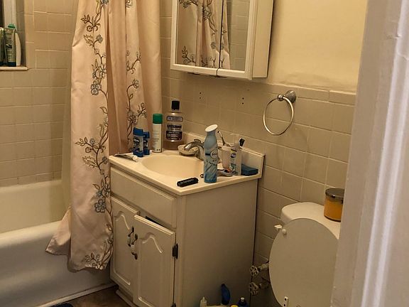 5th image of 460 Franklin Ave APT B4