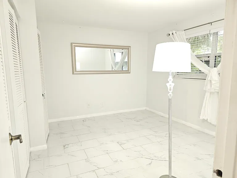 302 Lincoln Ave #10 — Photo 18