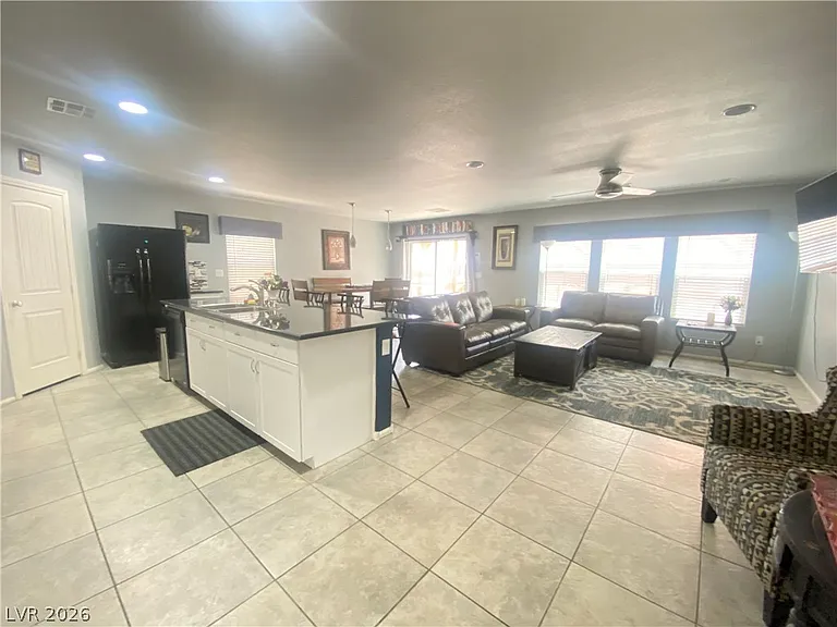 9833 Dryden Ct — Photo 4