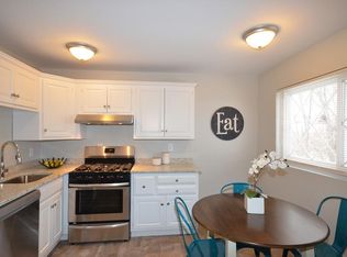 4 Fernview Ave APT 5, North Andover, MA 01845