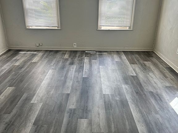 5th image of 2201 Willow St #1