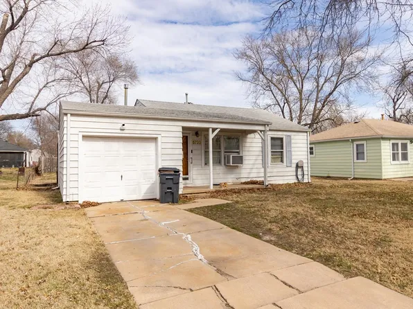 5722 E Grand Ave, Wichita, KS 67218
