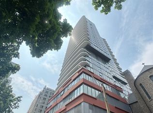 280 Dundas St W #1209, Toronto, ON M5A 3W1
