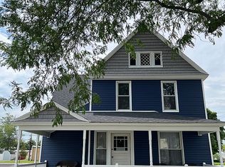 19 N Perry St, New Riegel, OH 44853