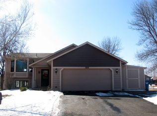 5835 139th St W, Savage, MN 55378