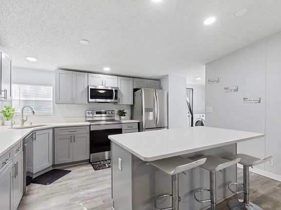 3rd image of 2131 Odessa Gardens Ln