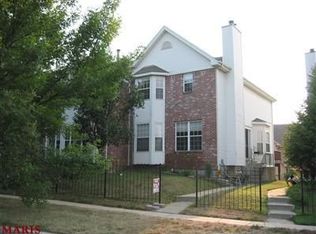 921 N Hanley Rd, Saint Louis, MO 63130