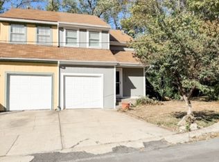 1910 W Lawrence Ct, Kansas City, KS 66103