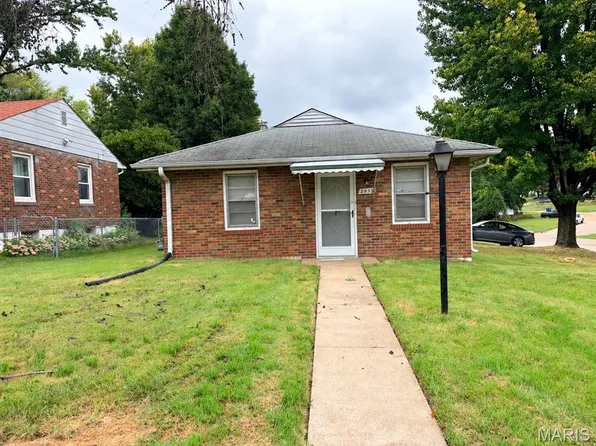 8933 Hillview Ave, Saint Louis, MO 63136