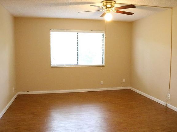 5th image of 407 Lakeview Dr