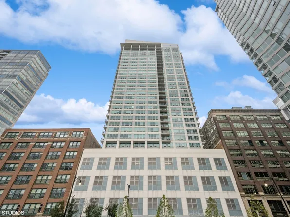 701 S Wells St APT 2102, Chicago, IL 60607