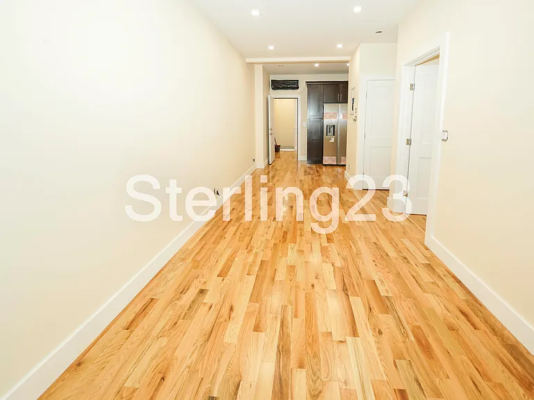 22-60 24th St #2B — Photo 4