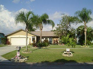 1st image of 3260 Valencia Dr