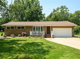 7926 Wright Rd, Broadview Heights, OH 44147