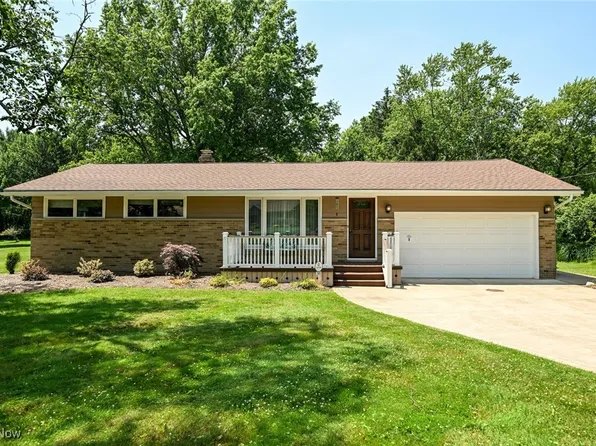 7926 Wright Rd, Broadview Heights, OH 44147