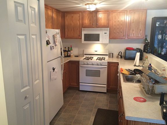 2nd image of 1111 Burlington Ave Unit 307