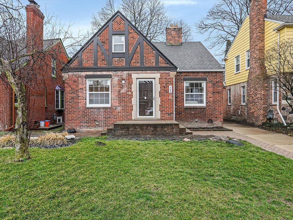 2nd image of 546 N Rosevere St