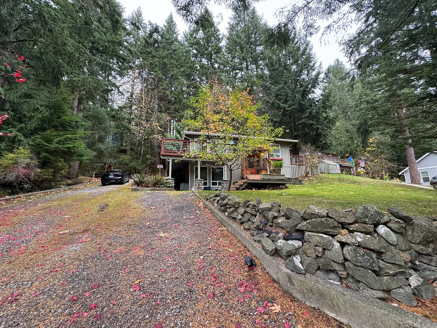 3 Bed / 2.5 Bath in Sudden Valley! — Photo 3