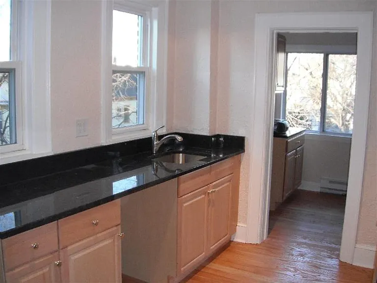 14 Chandler St #2 — Photo 6