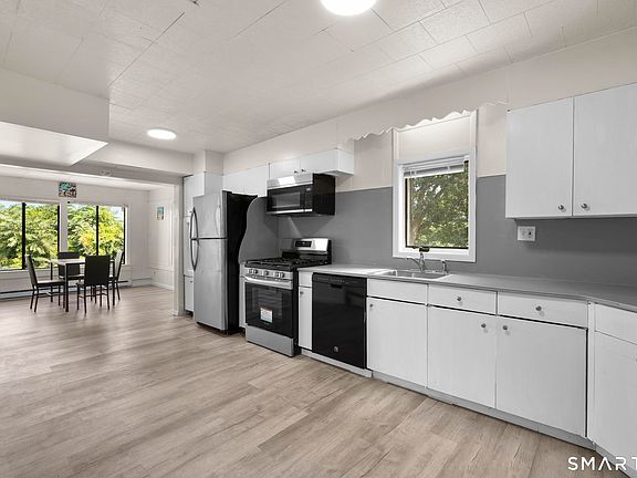 3rd image of 52 Alder Street