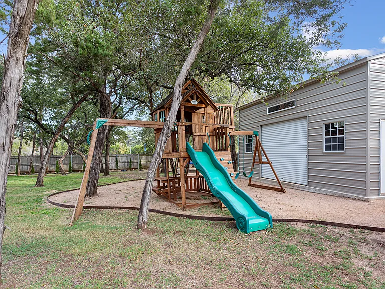 8464 Spicewood Springs Rd — Photo 25