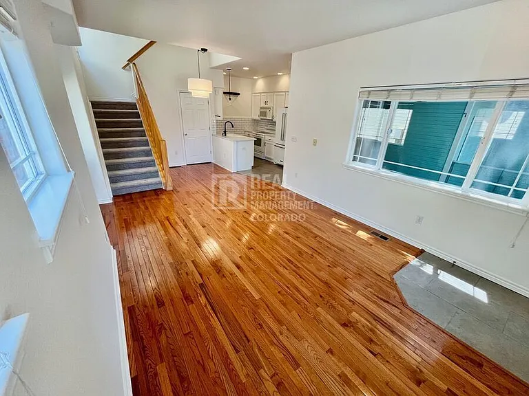 818 S Terry St #B9 — Photo 4