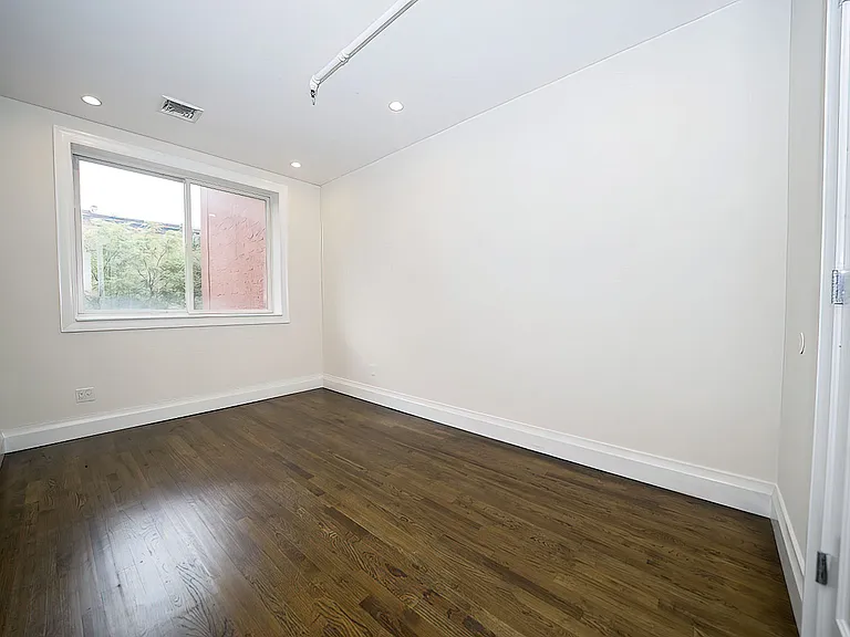 120 S 2nd St #3A — Photo 16