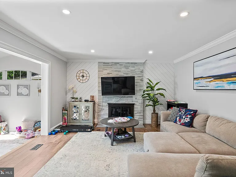 2 Lee Ct — Photo 19