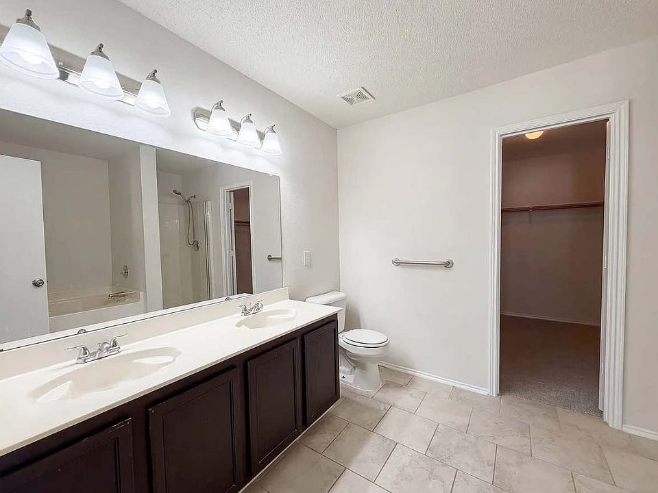 1st image of 2502 Avalon Creek Way #2