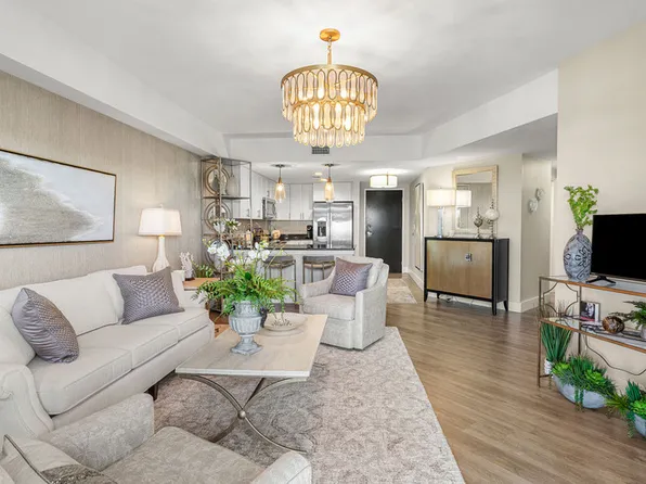 The Place at Dania Beach