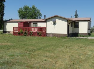 628 Choteau Ave, Valier, MT 59486