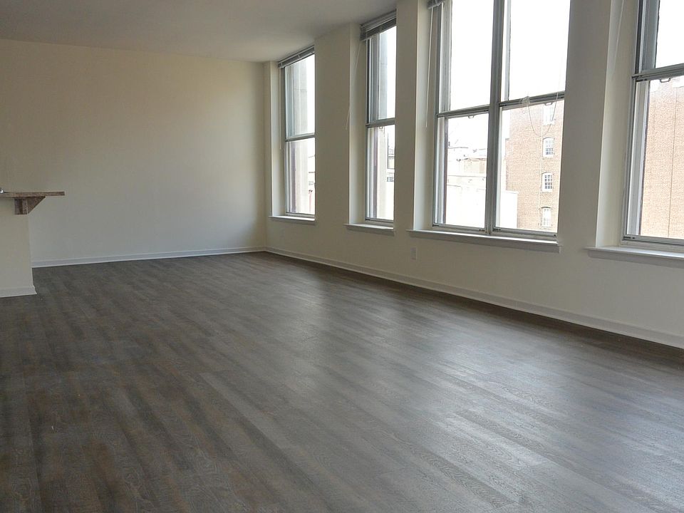 1st image of 21 S Strawberry St APT 4D