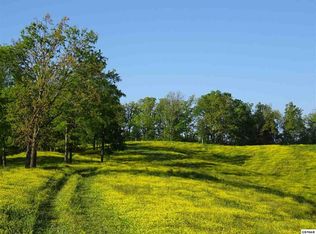 3 Gists Creek Rd, Sevierville, TN 37876