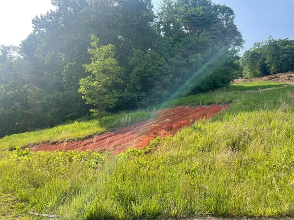 12 Valley Rd, Hardy, VA 24101