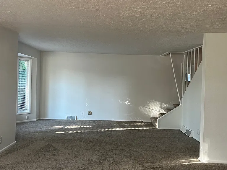 1511 S Londoner Ave — Photo 3