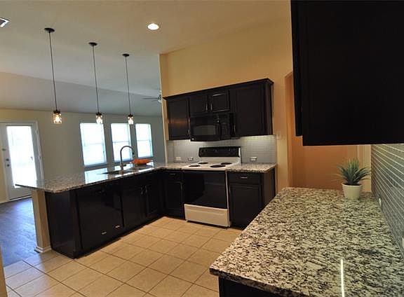 4th image of 8417 Santa Ana Dr