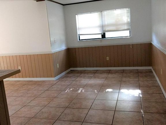 4th image of 1780 Cowan Dr