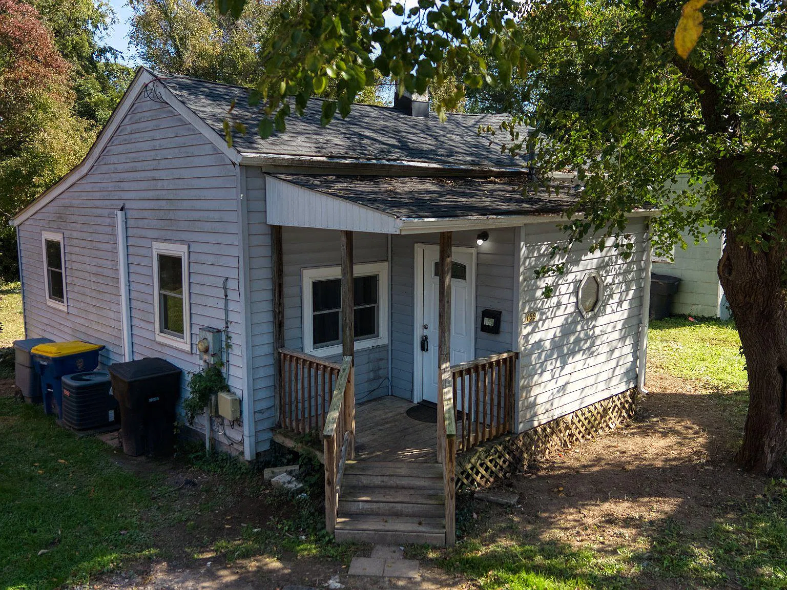 2 bed, 1.0 bath, 528 sqft, $1,650 — Photo 2