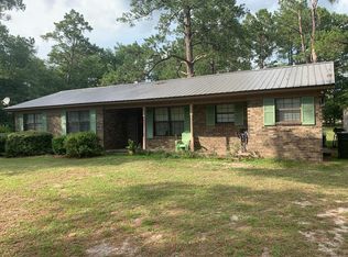 936 W McRae St, Mount Vernon, GA 30445