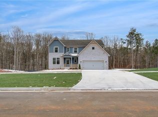 38 Slick Ct, Senoia, GA 30276