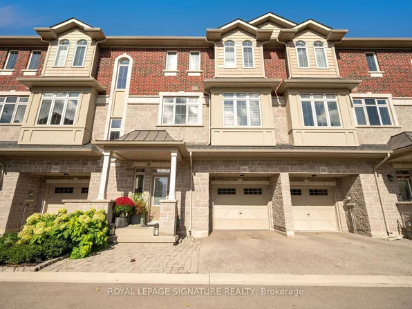 2023 Deerview Cmn, Oakville, ON L6M 0Y2