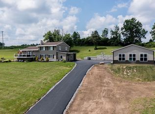 6921 Winchell Rd, Syracuse, NY 13209