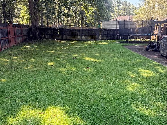 5th image of 3849 Mosswood Rd