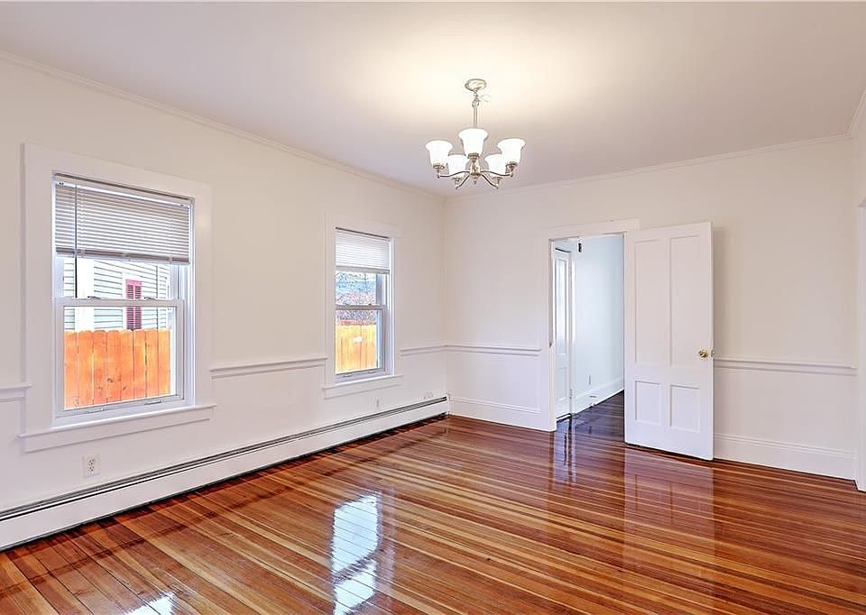 292 Pleasant St Rumford, RI Zillow
